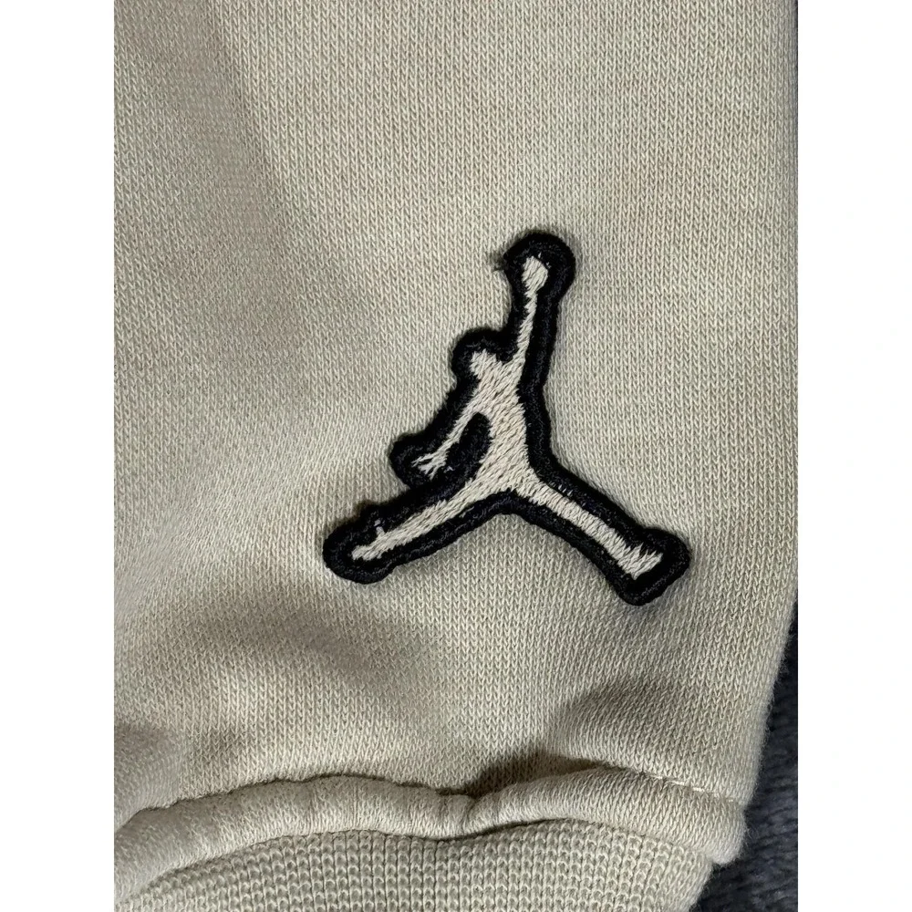 Jordan Sweatshirt Mens Small Tan Plaid Logo Crewneck Pullover Jumpman Fleece
